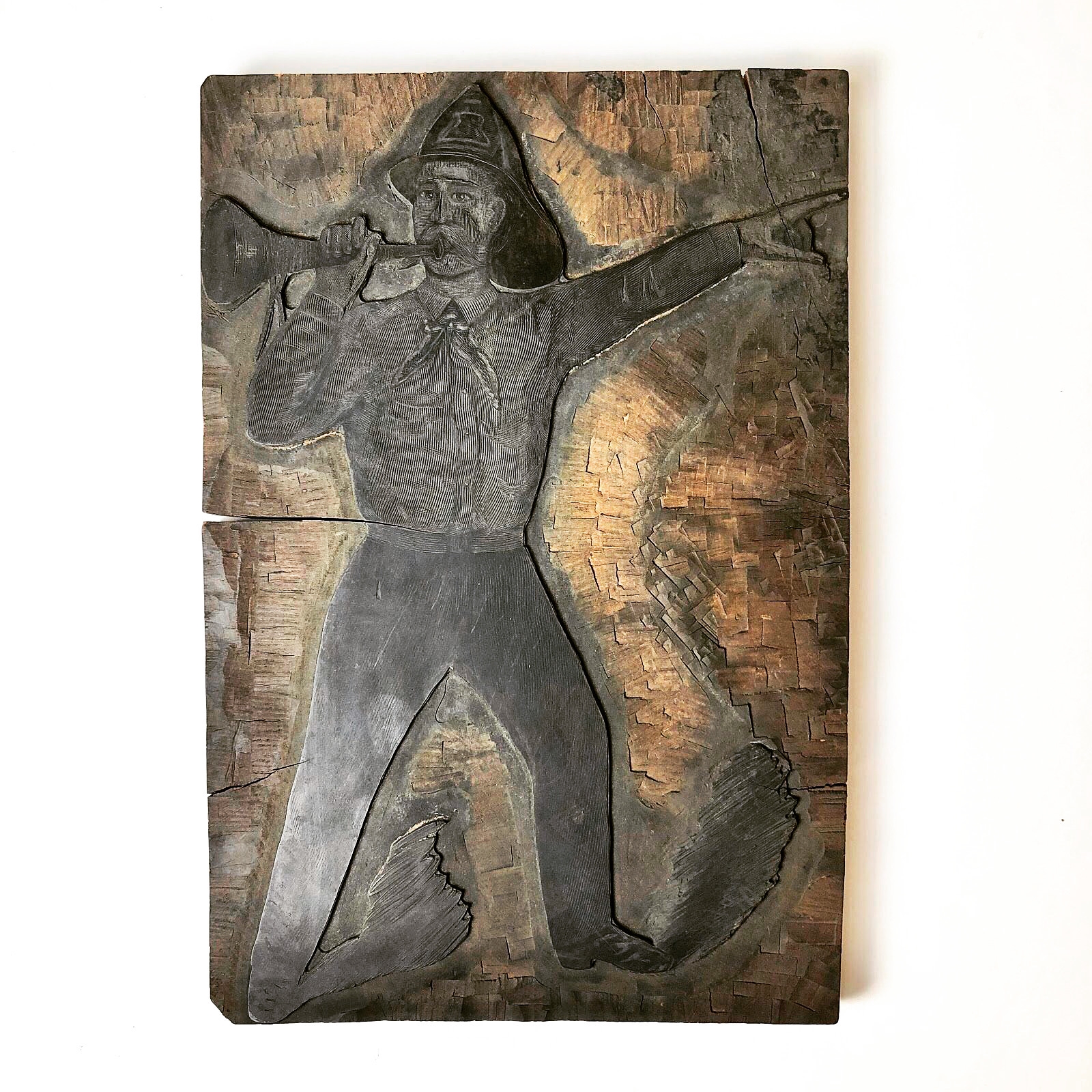 2020/04/28 image taken in collection storage for database, lighted up for social media