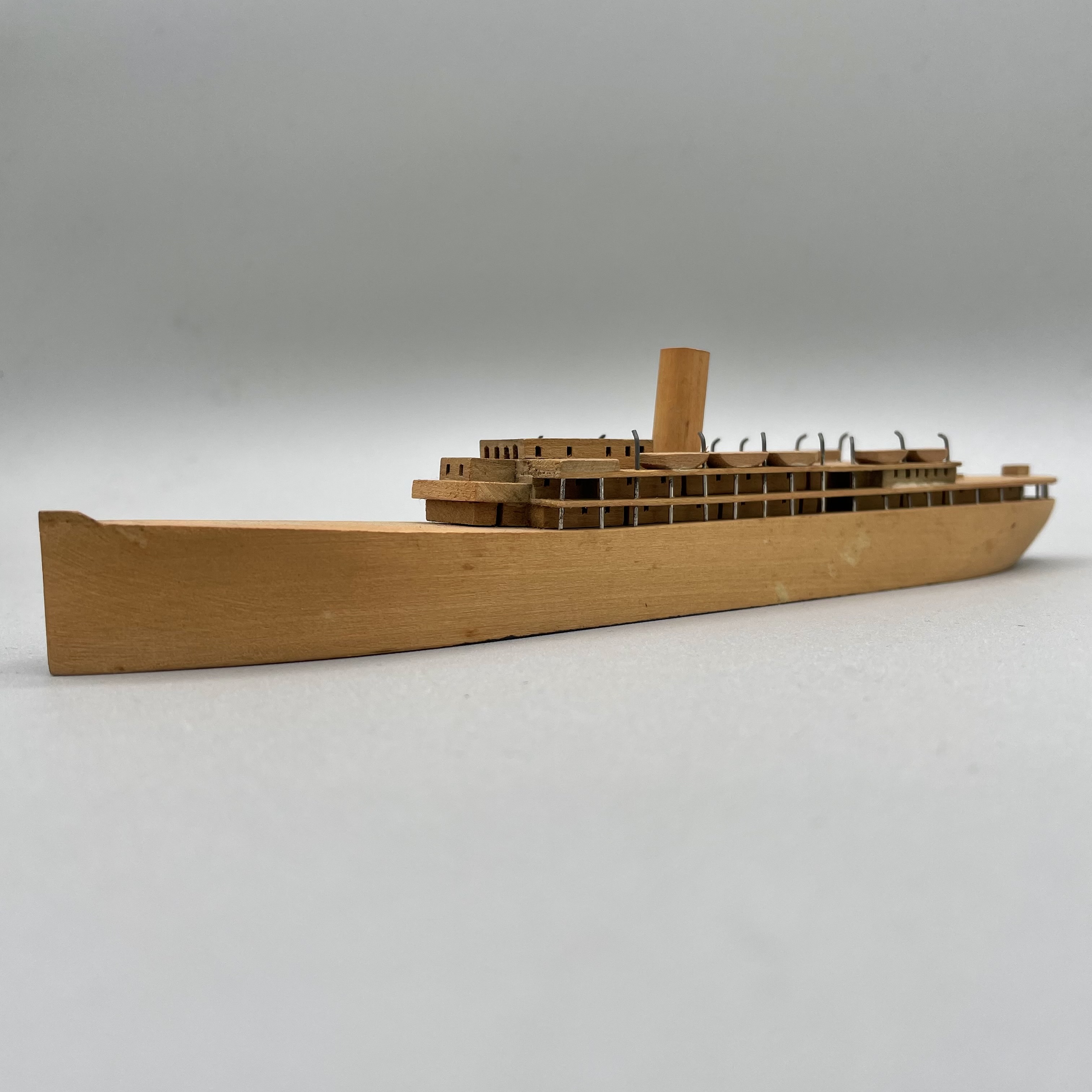 2022/11/04 image taken in storage, for database, port side angle