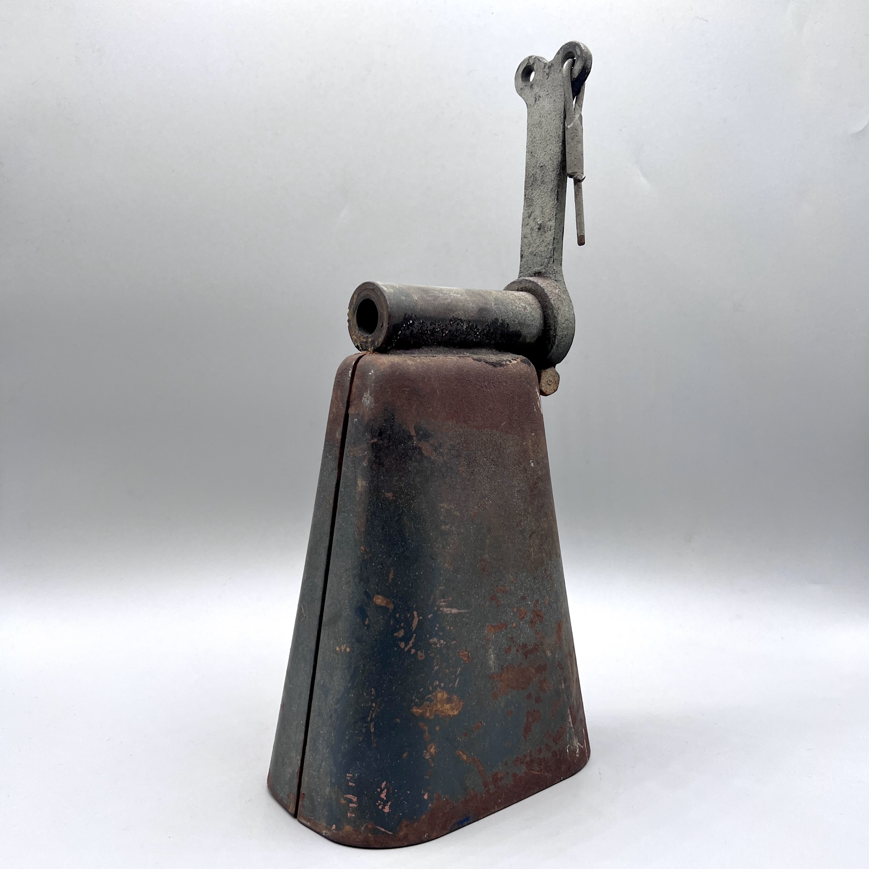 2023/07/03 object photographed in collection storage for database and social media purposes