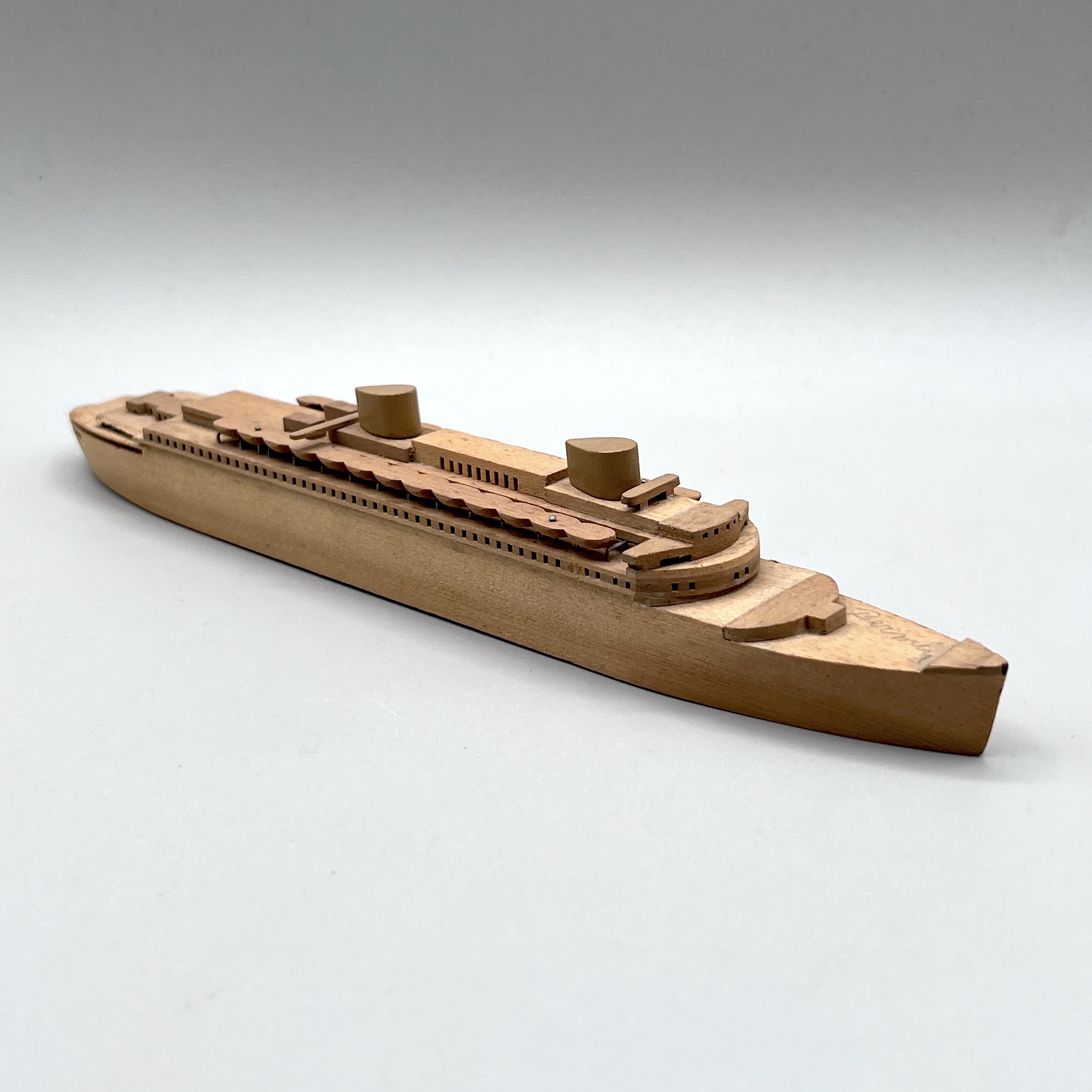 2023/09/14 object photographed in collection storage for database