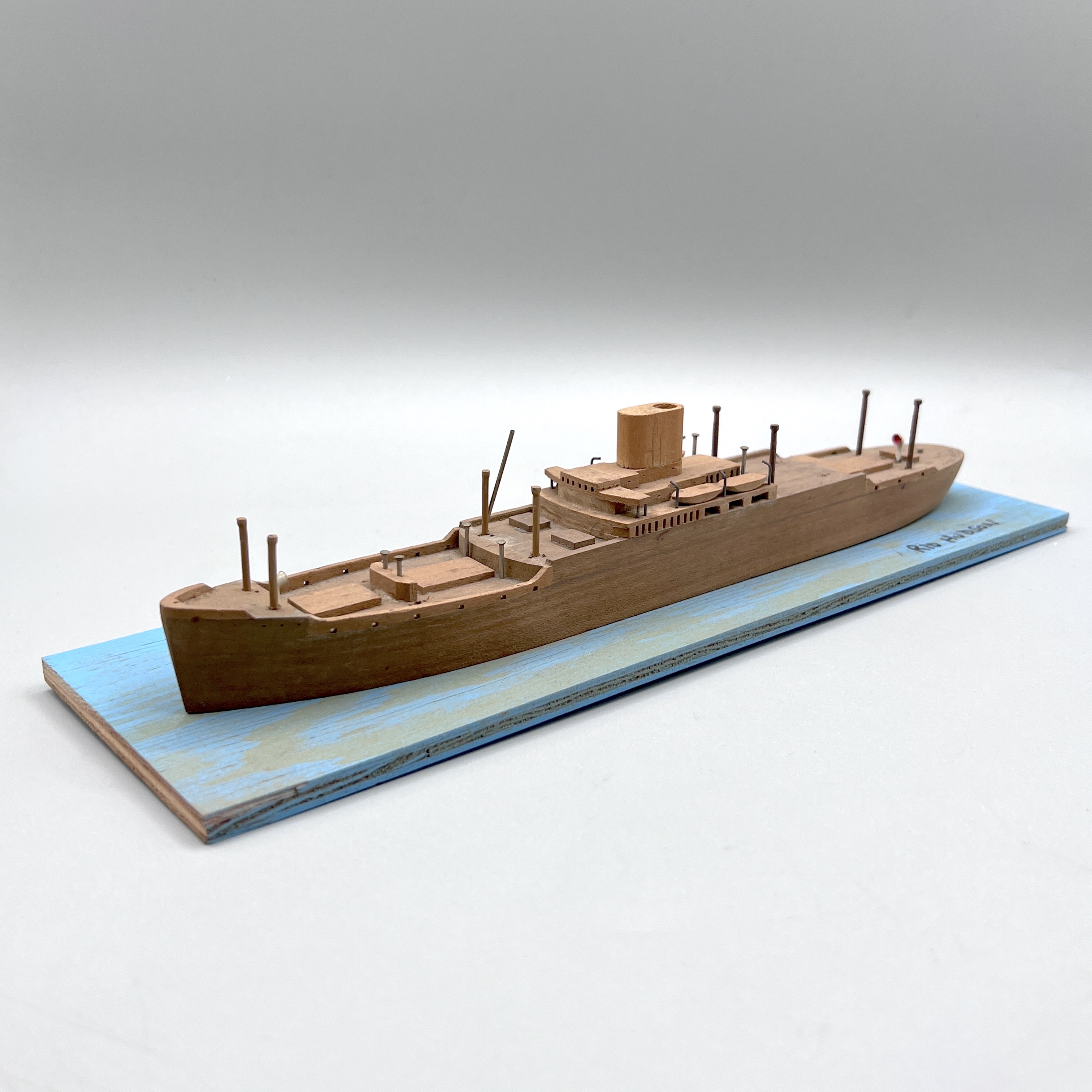 2023/10/11 object photographed in collection storage for database