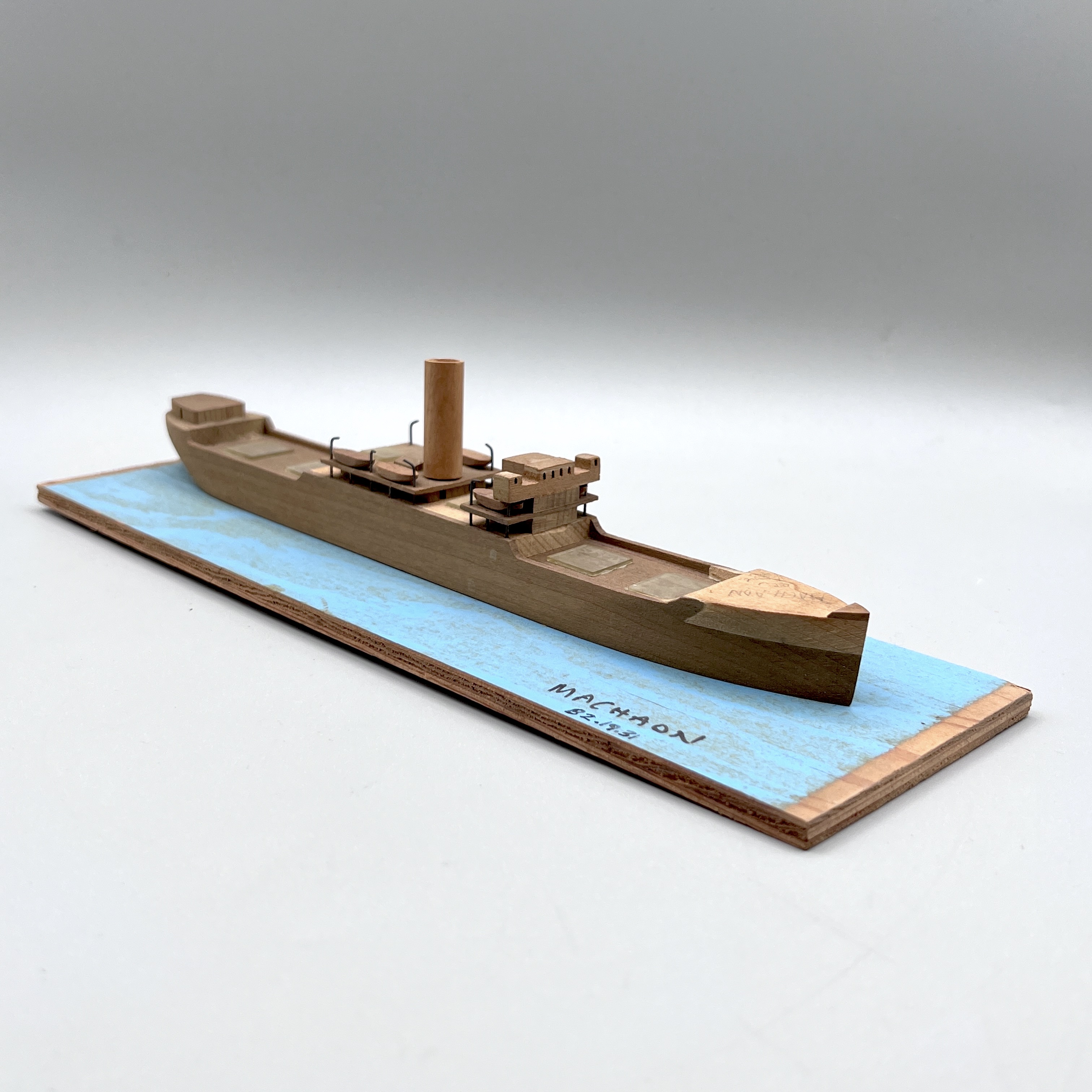 2023/10/19 object photographed in collection storage for database