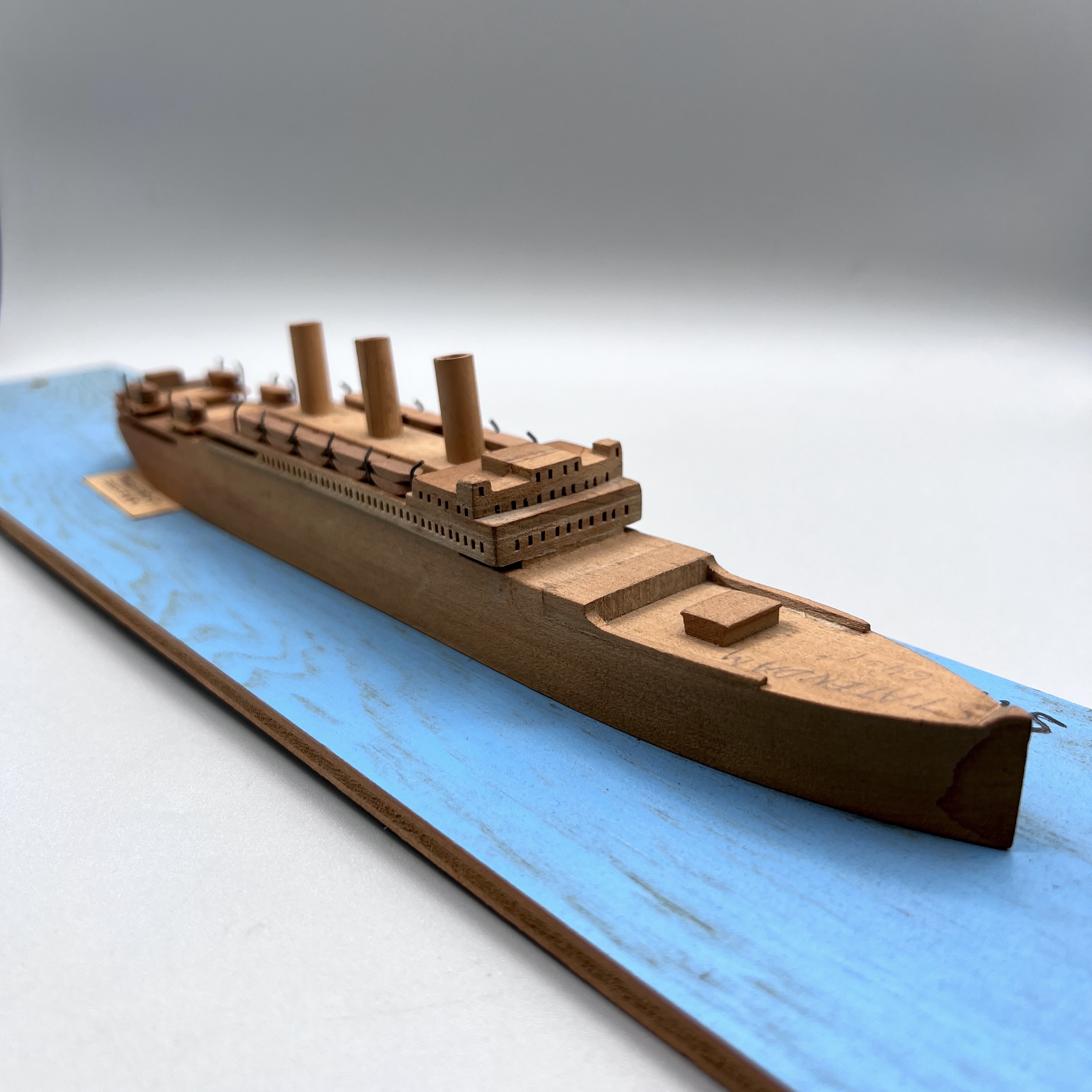 2023/10/26 object photographed in collection storage for database