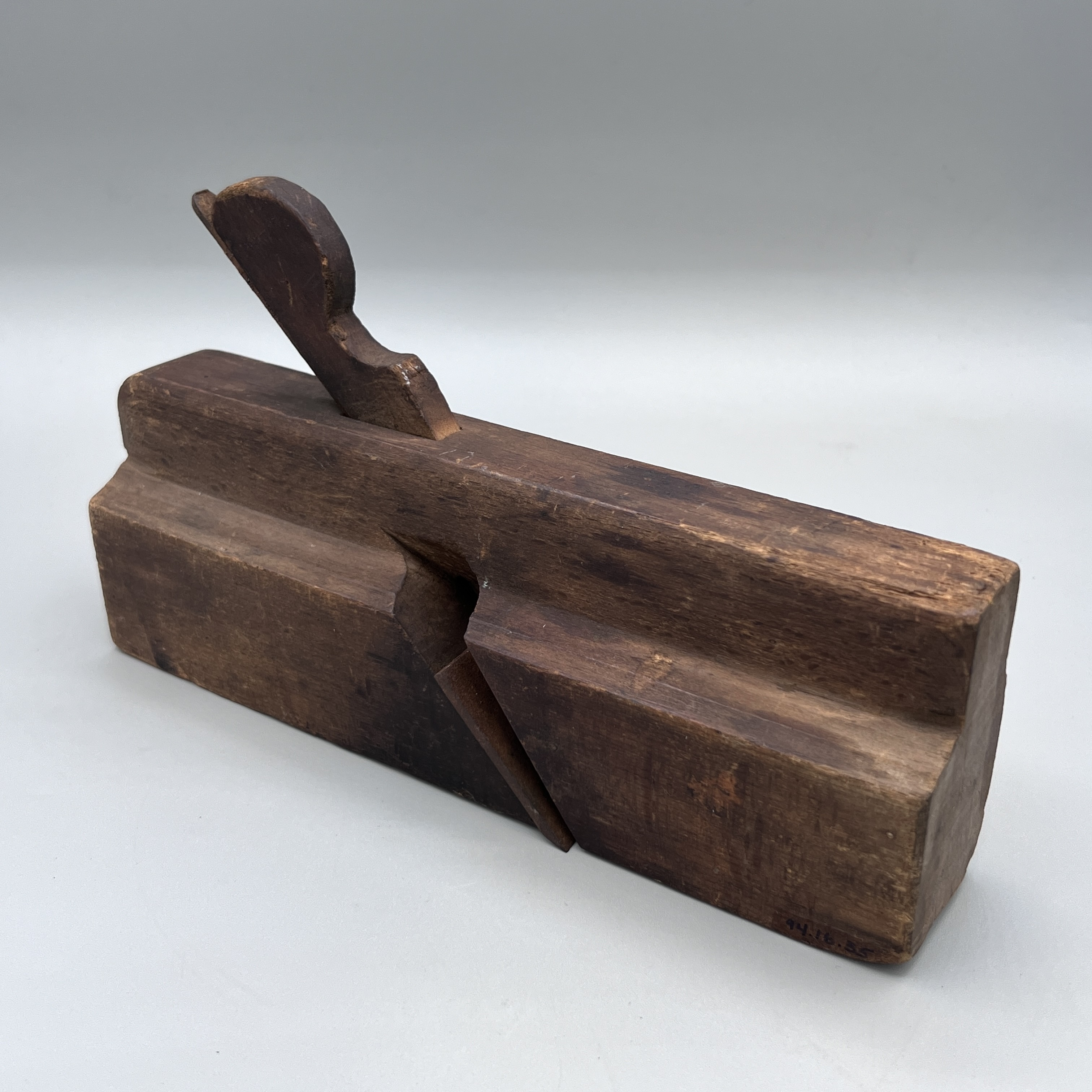 2024/07/06, object photographed in collection storage for database