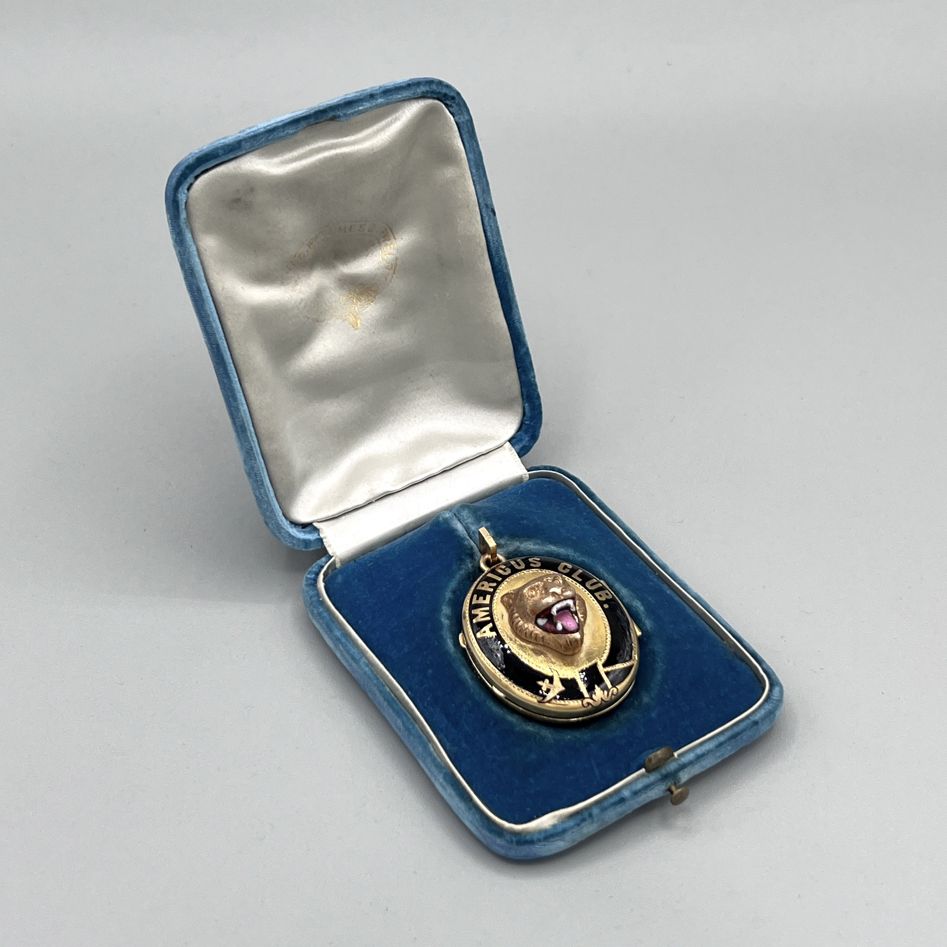 2024/10/03, object photographed in collections storage for database and exhibition purposes