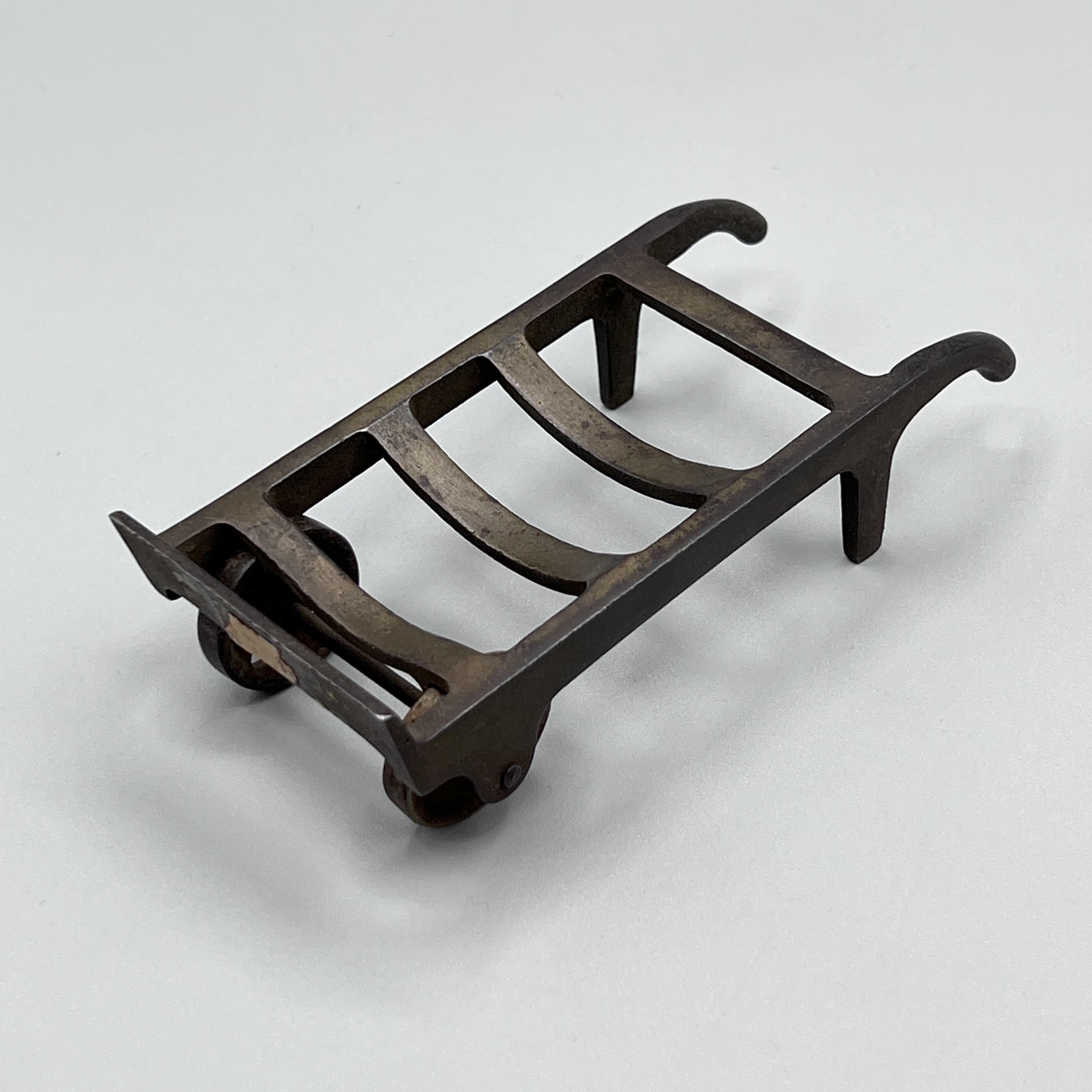 2024/10/03, object photographed in collections storage for database