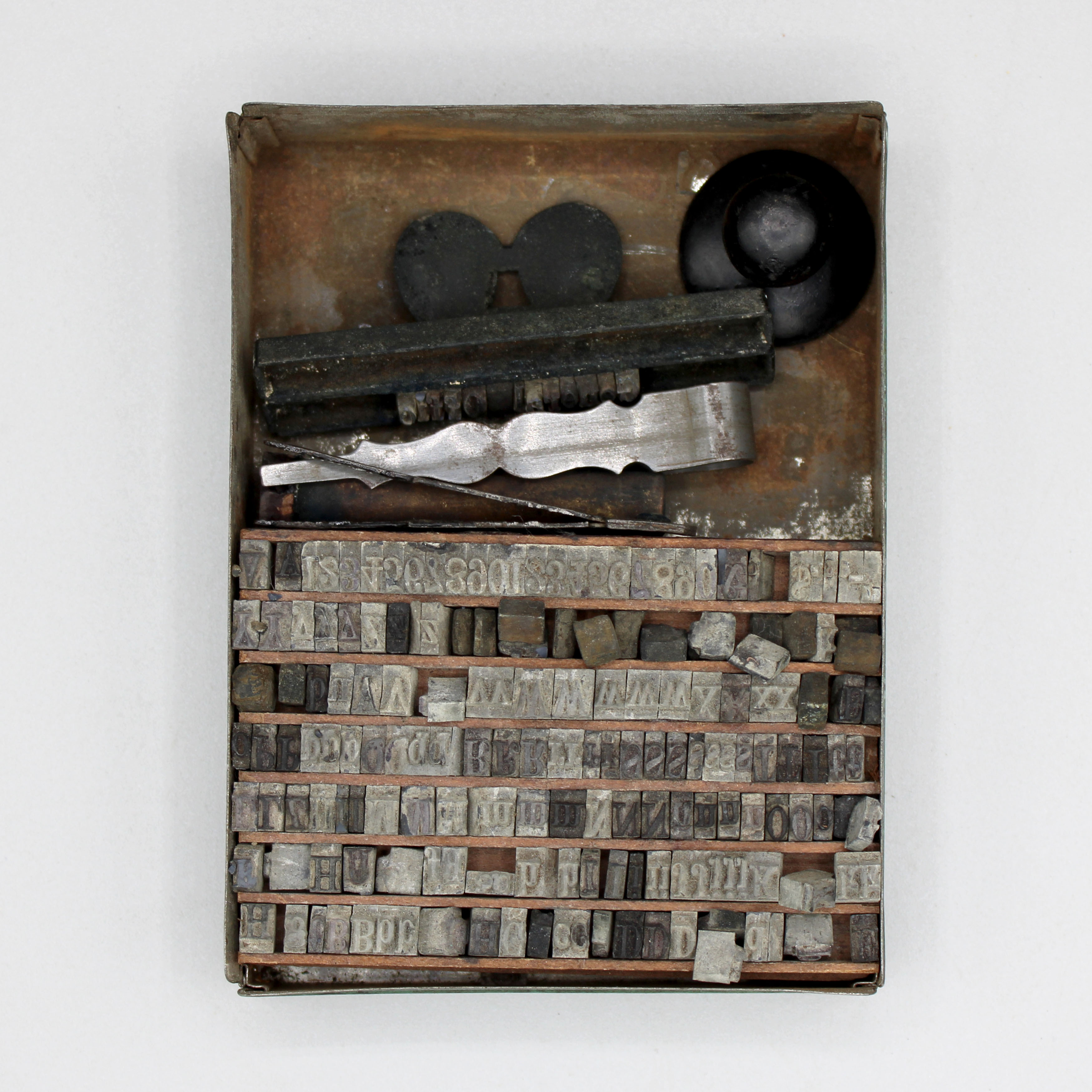 2025/03/25, object photographed in collections storage for database