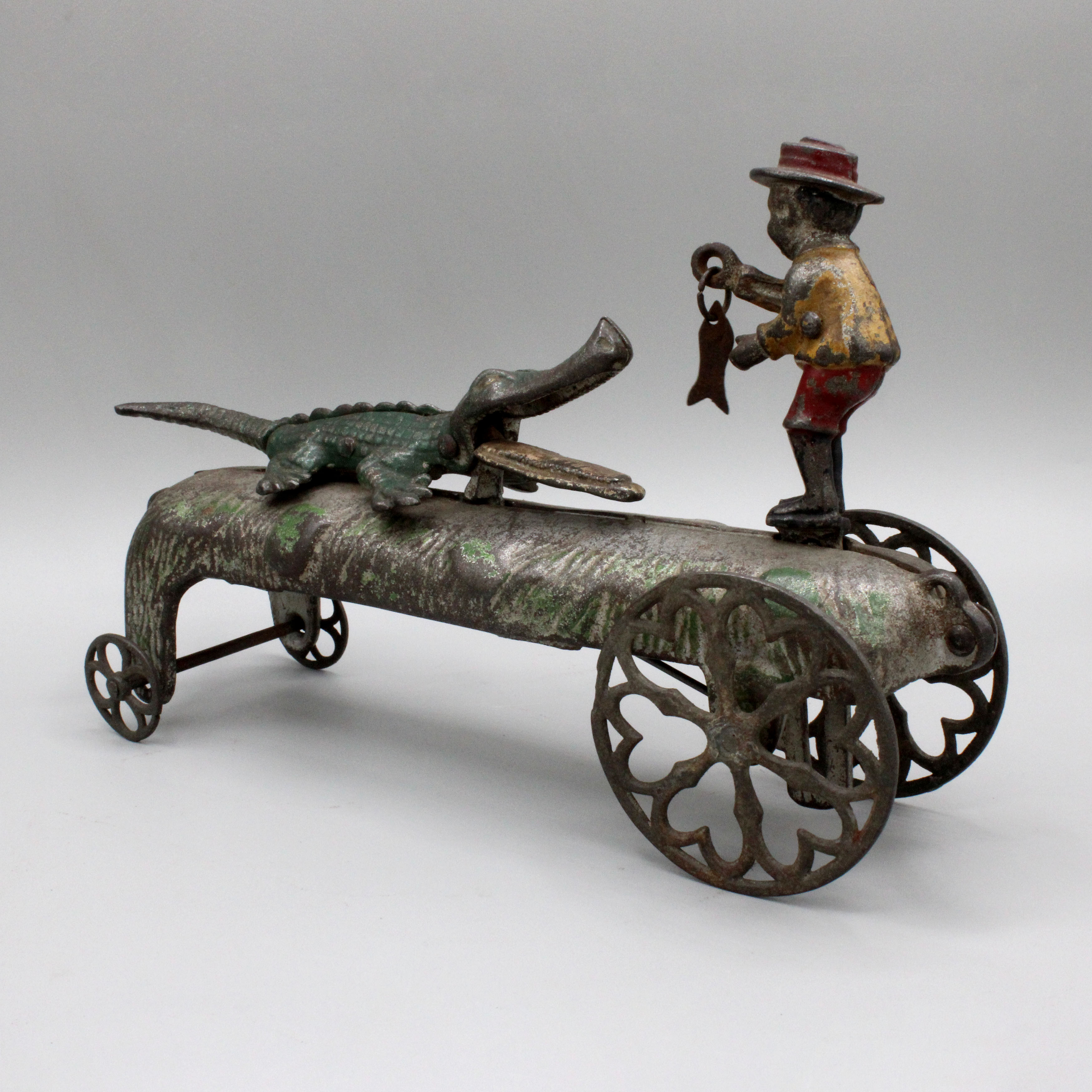 2025/04/17, object photographed in collections storage for database