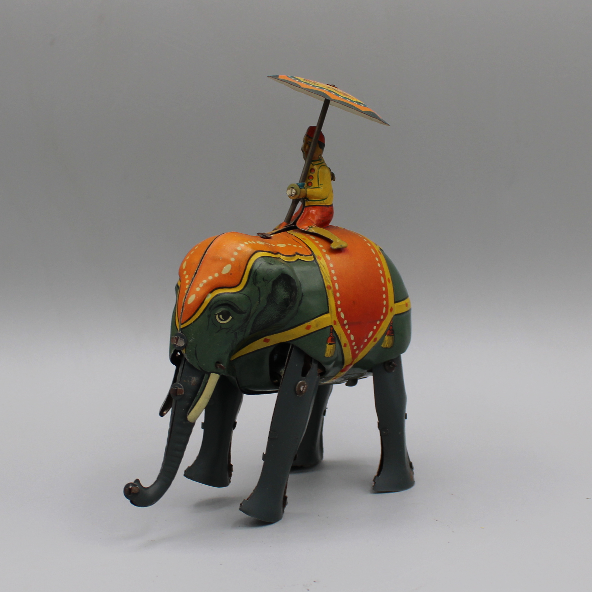 2025/04/22, object photographed in collections storage for database