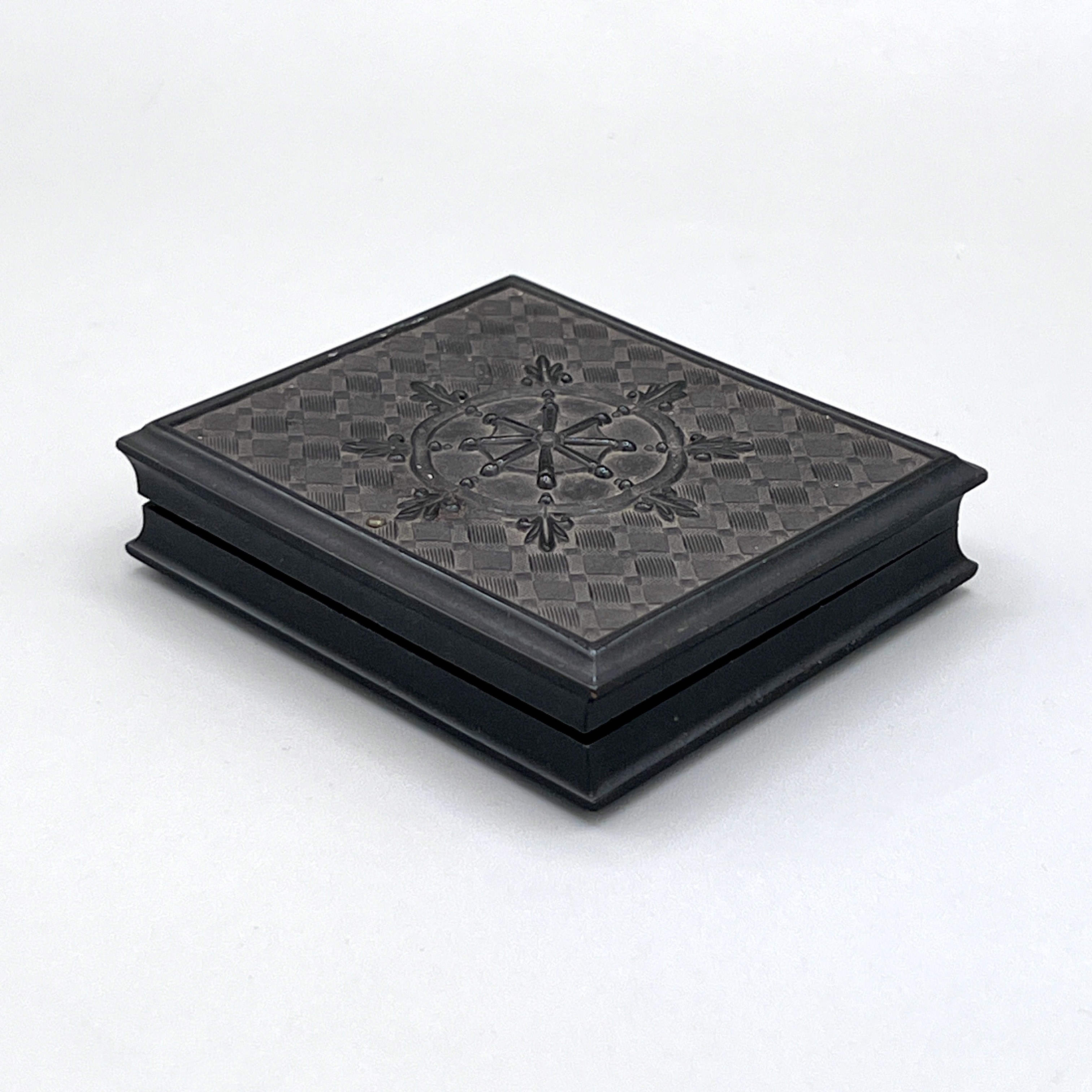 2025/05/23, object photographed in collections storage for database