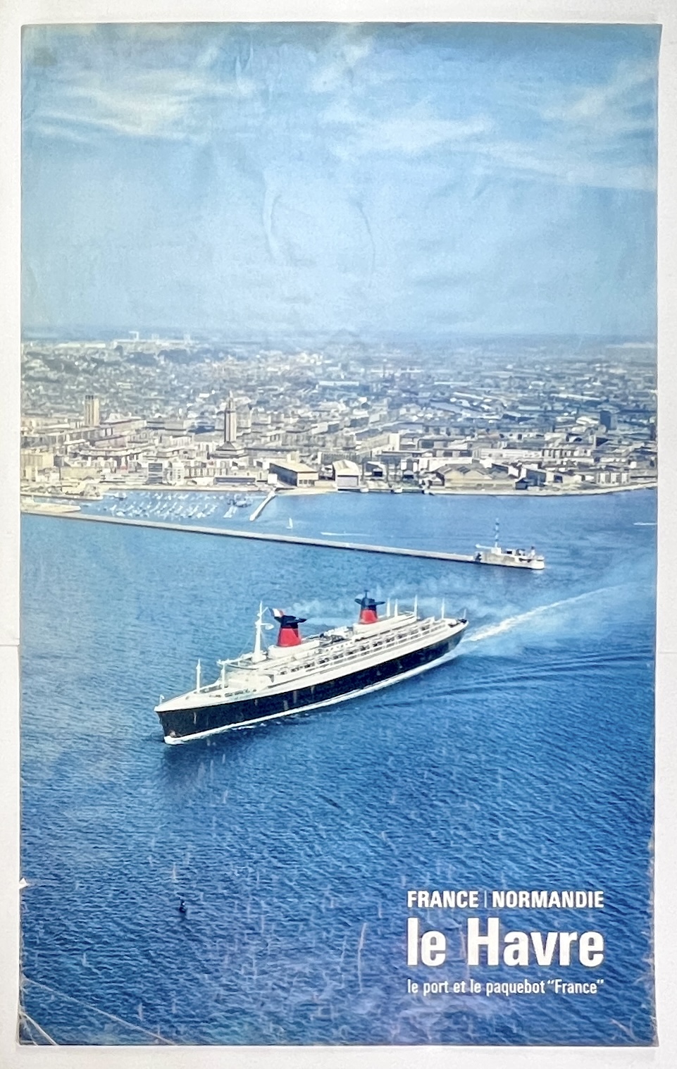 2025/08/01, object photographed in collections storage for database