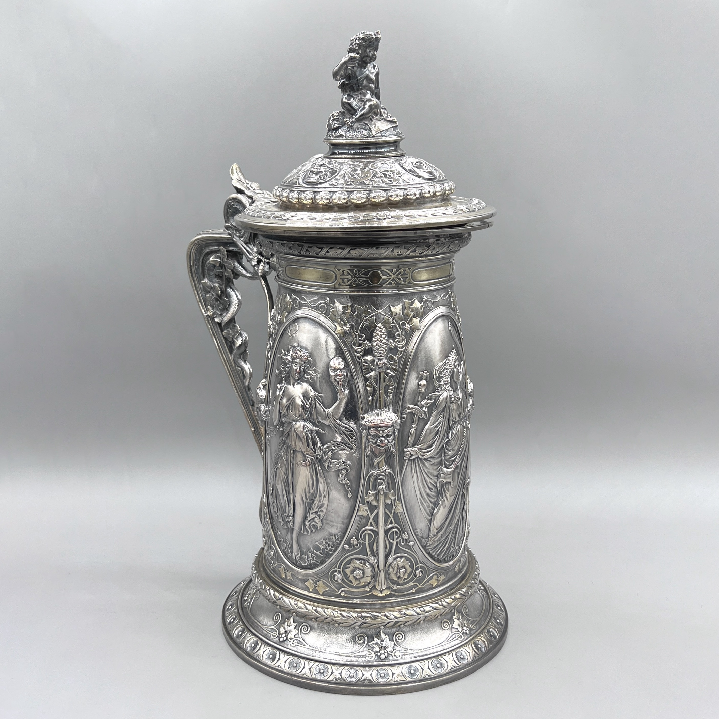 2025/08/05, object photographed in collections storage for database