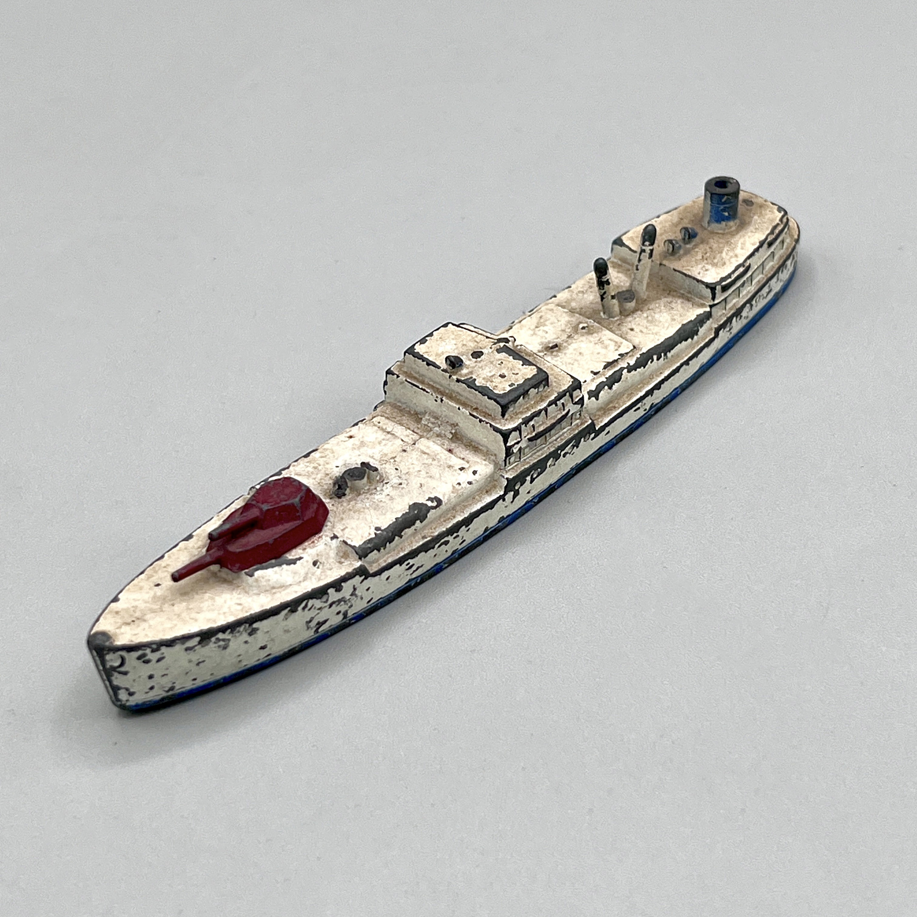 2025/08/25, object photographed in collections storage for database