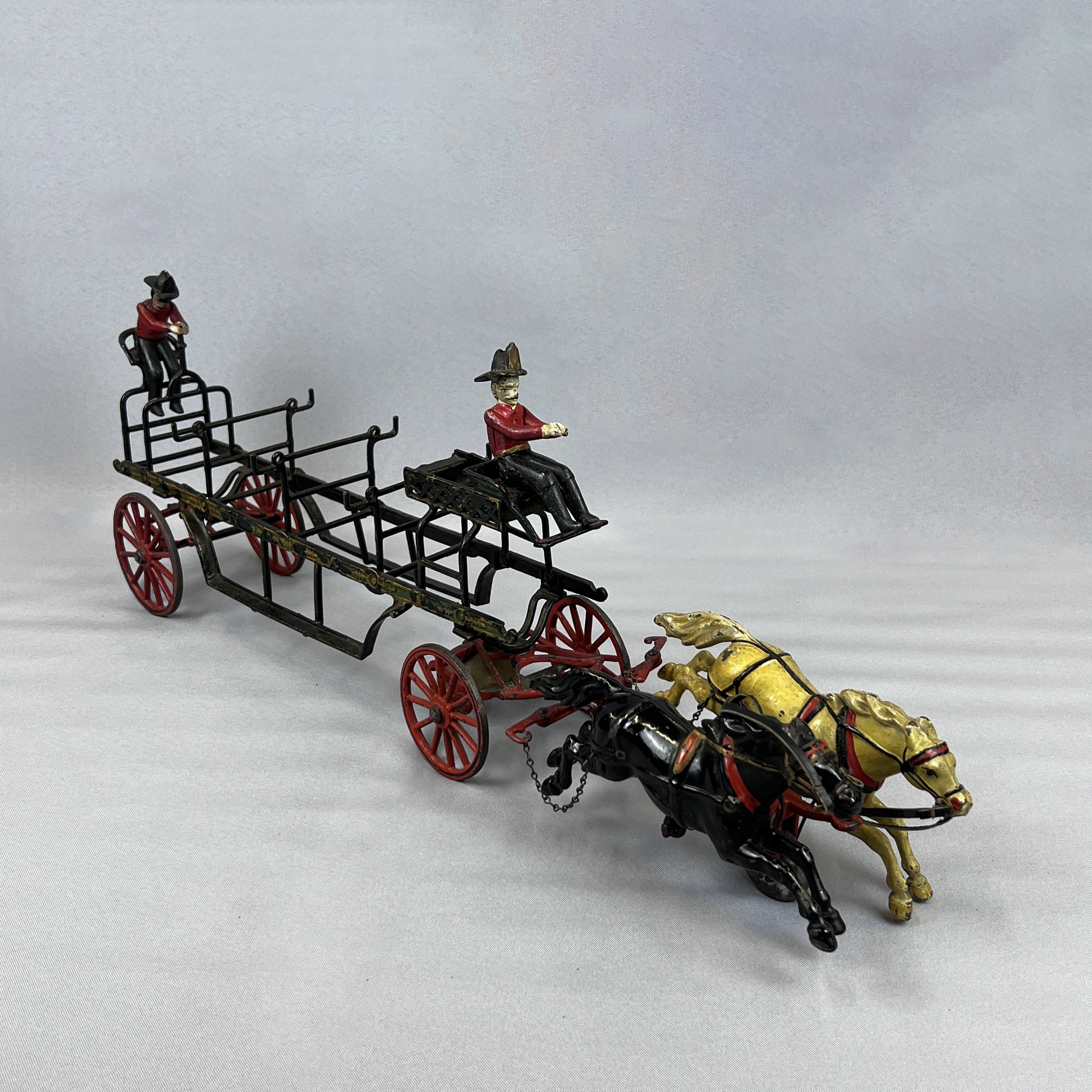 2025/08/19, object photographed in collections storage for database