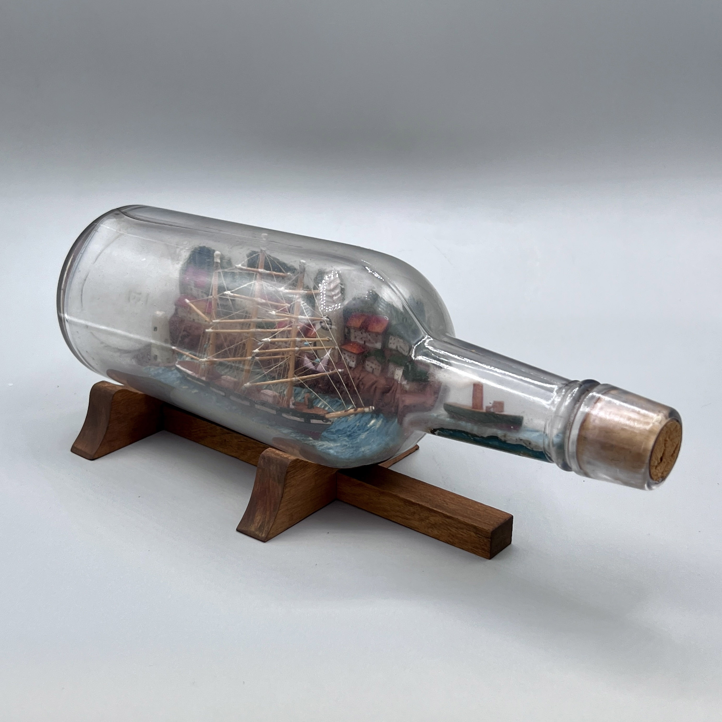 2025/07/10, object photographed in collections storage for database