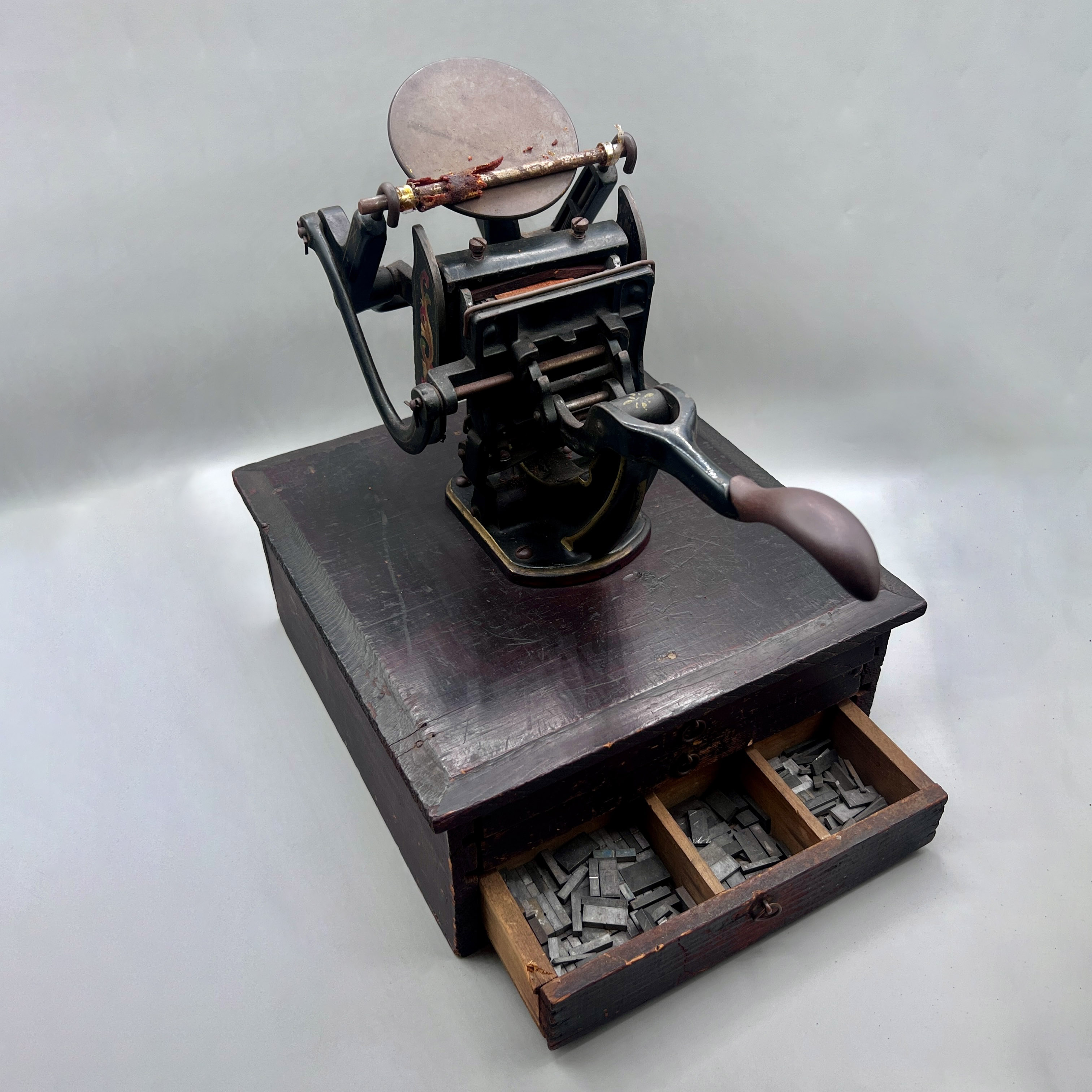 2025/08/15, object photographed in collections storage for database