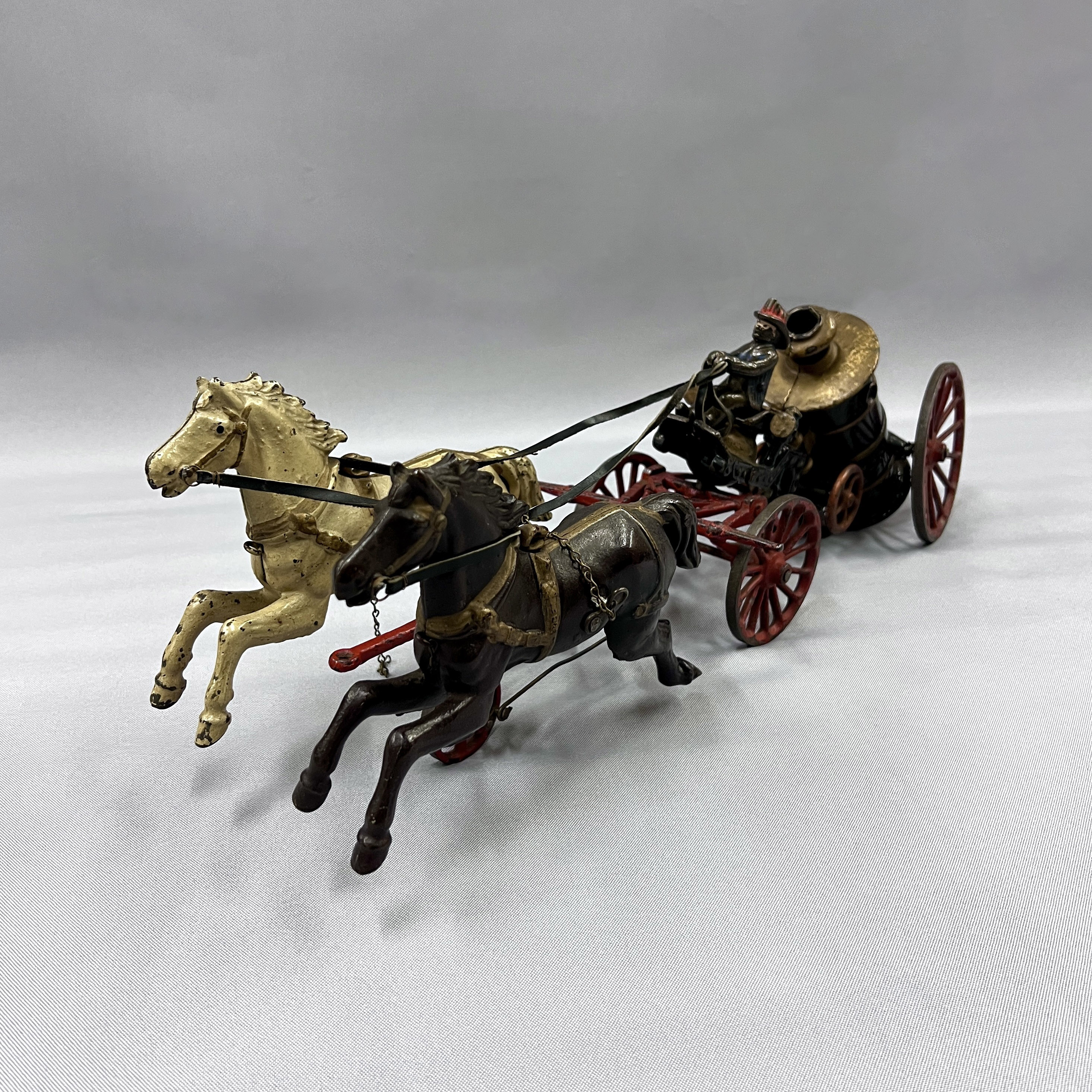 2025/09/03, object photographed in collections storage for database