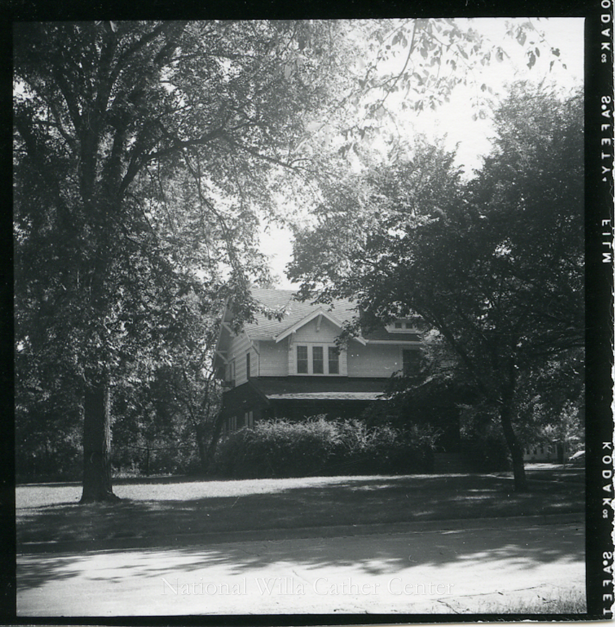 Image description is not available for PHO-4-W689-737