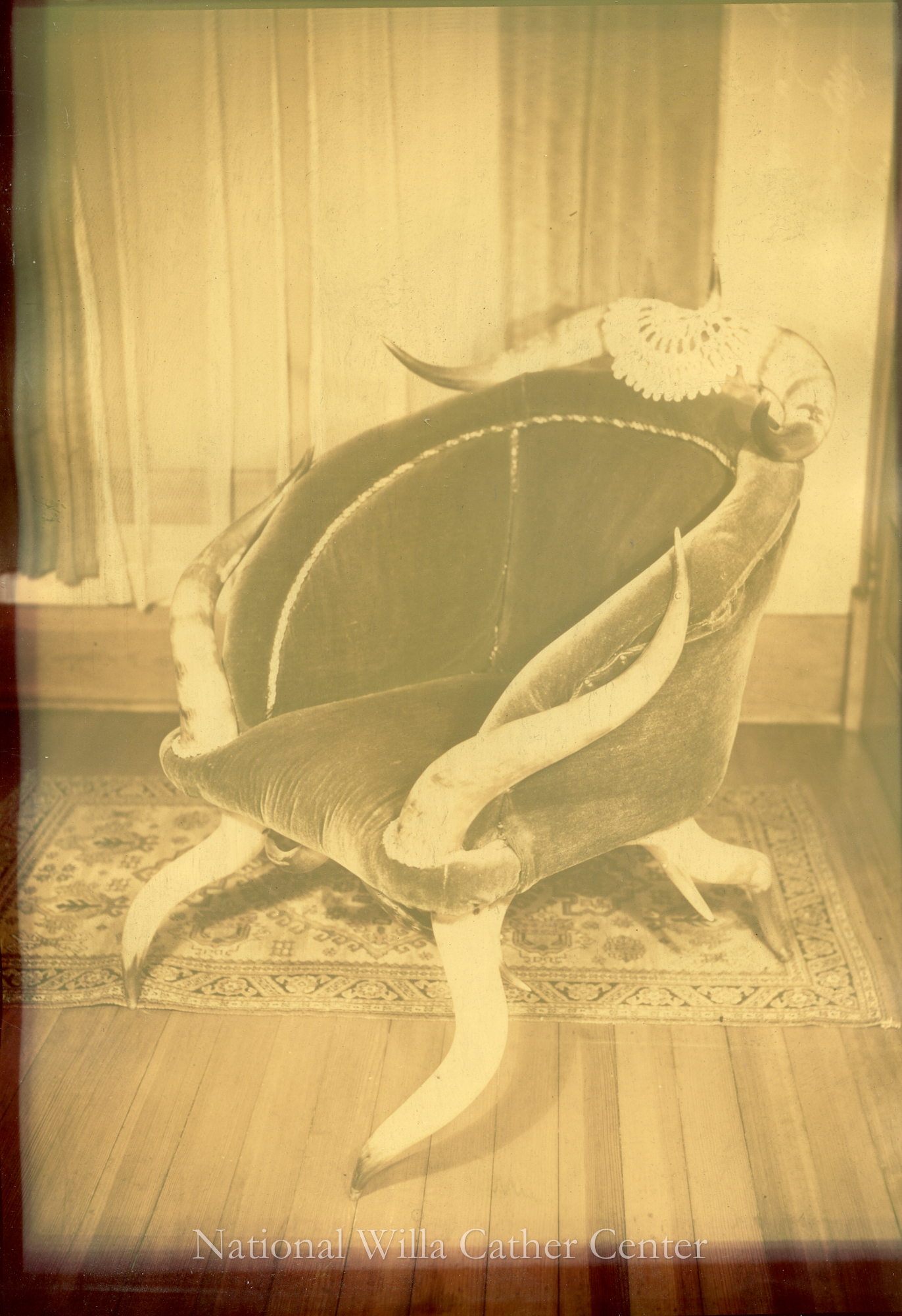 Image description is not available for PHO-4-W689-948